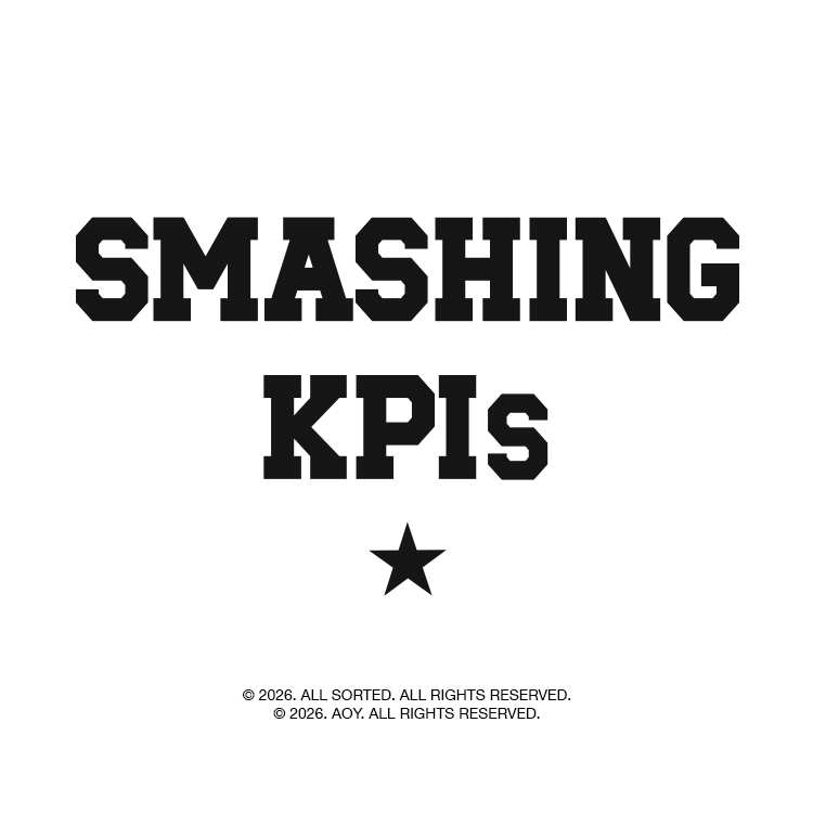 SMASHING KPIs TEE