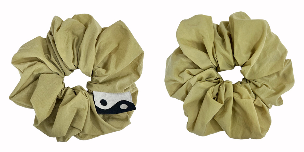 NANA YIN-YANG SCRUNCHIE IN BUTTER YELLOW