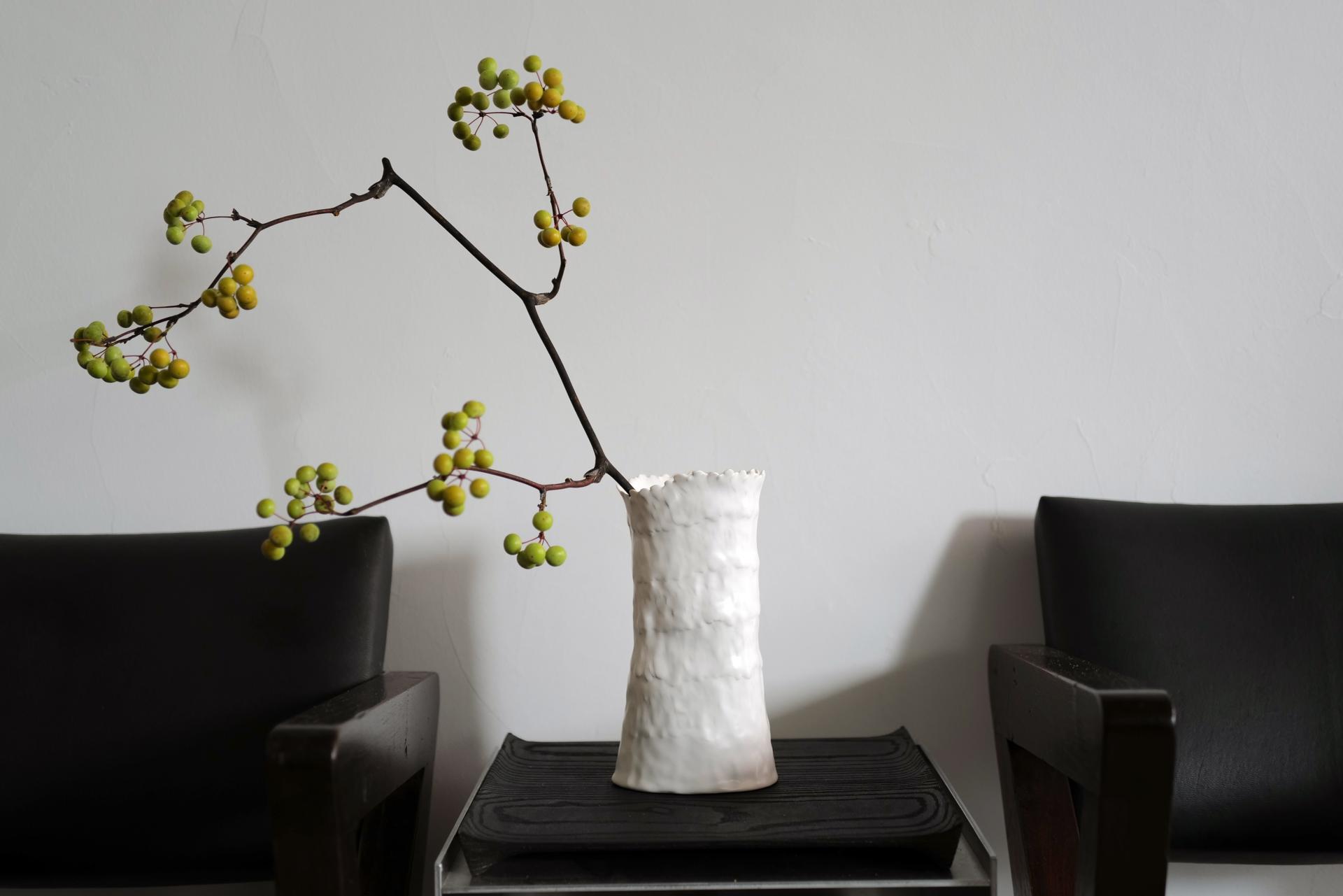 김송 - Plume Vase #8