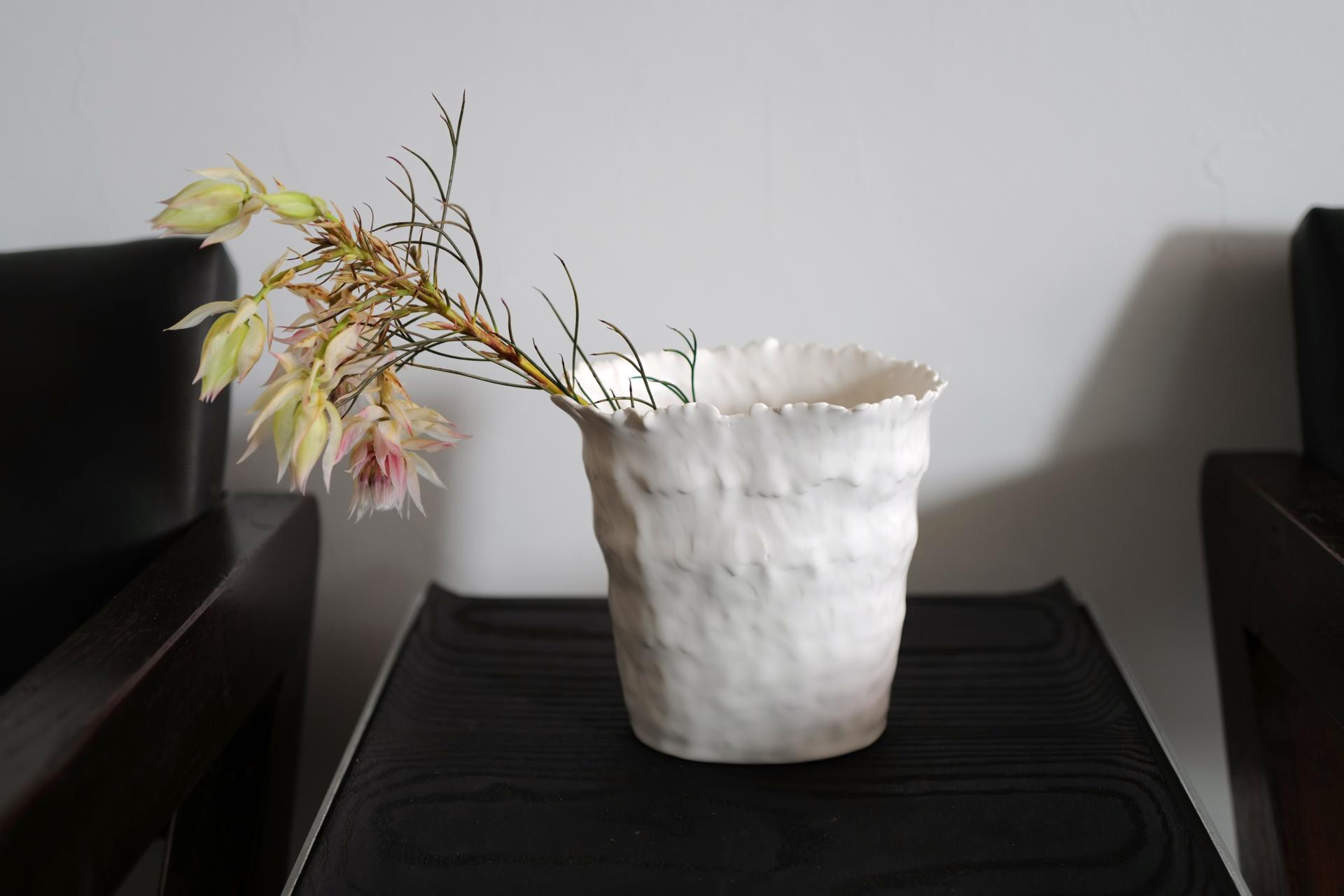 김송 - Plume Vase #11