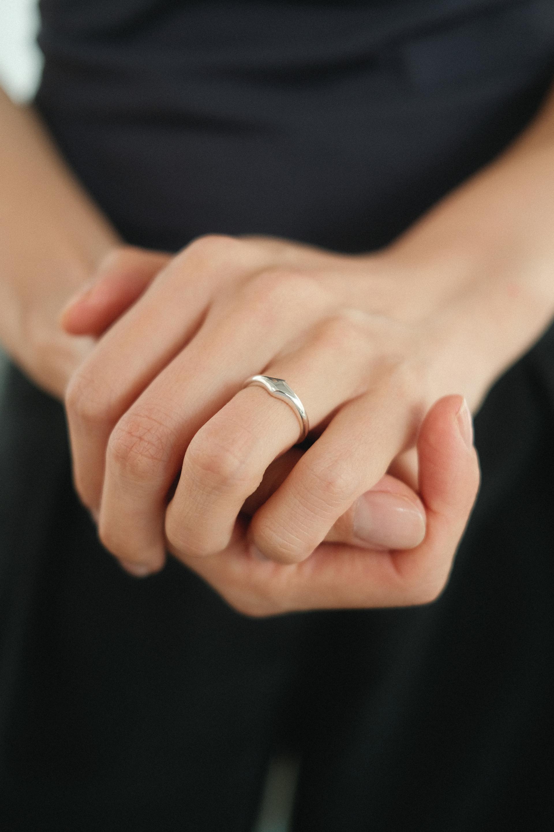 HENOSIS RING