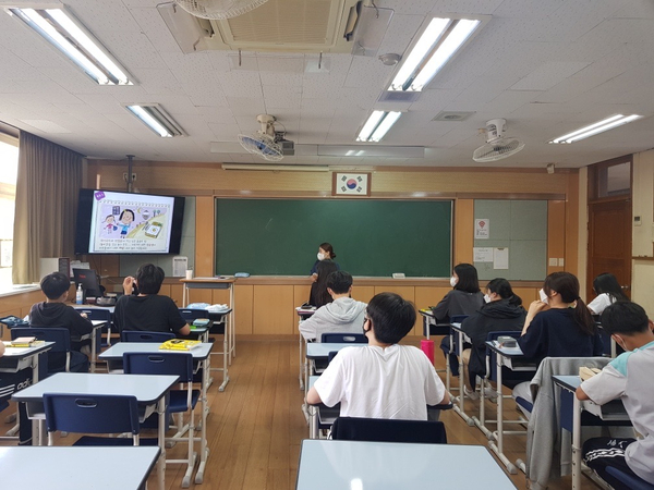 4b04ac43255c2.jpg
