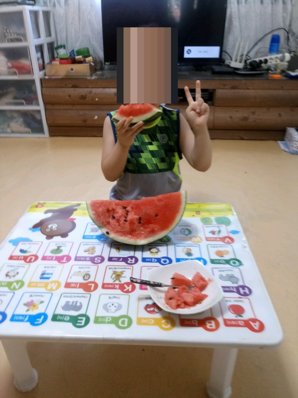 신선과일지원_02_생생한 수박🍉 전달 후기 (결과보고) : 우양이야기 | 우양재단, image size:960x1280