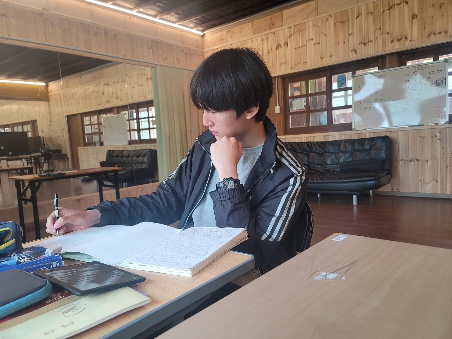 빠르게 흘러간, 봄 햇살같은 4월! : 하반하세계여행대안학교