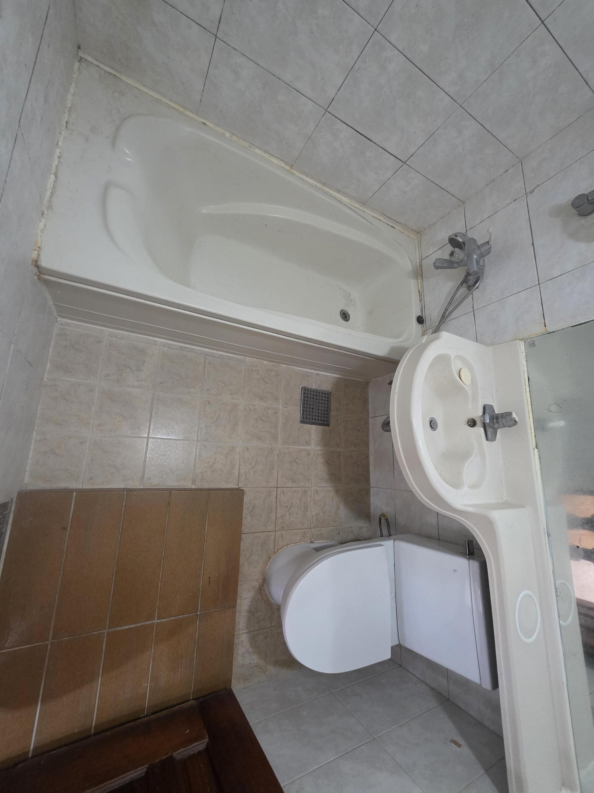 4becf8aca196c.jpg