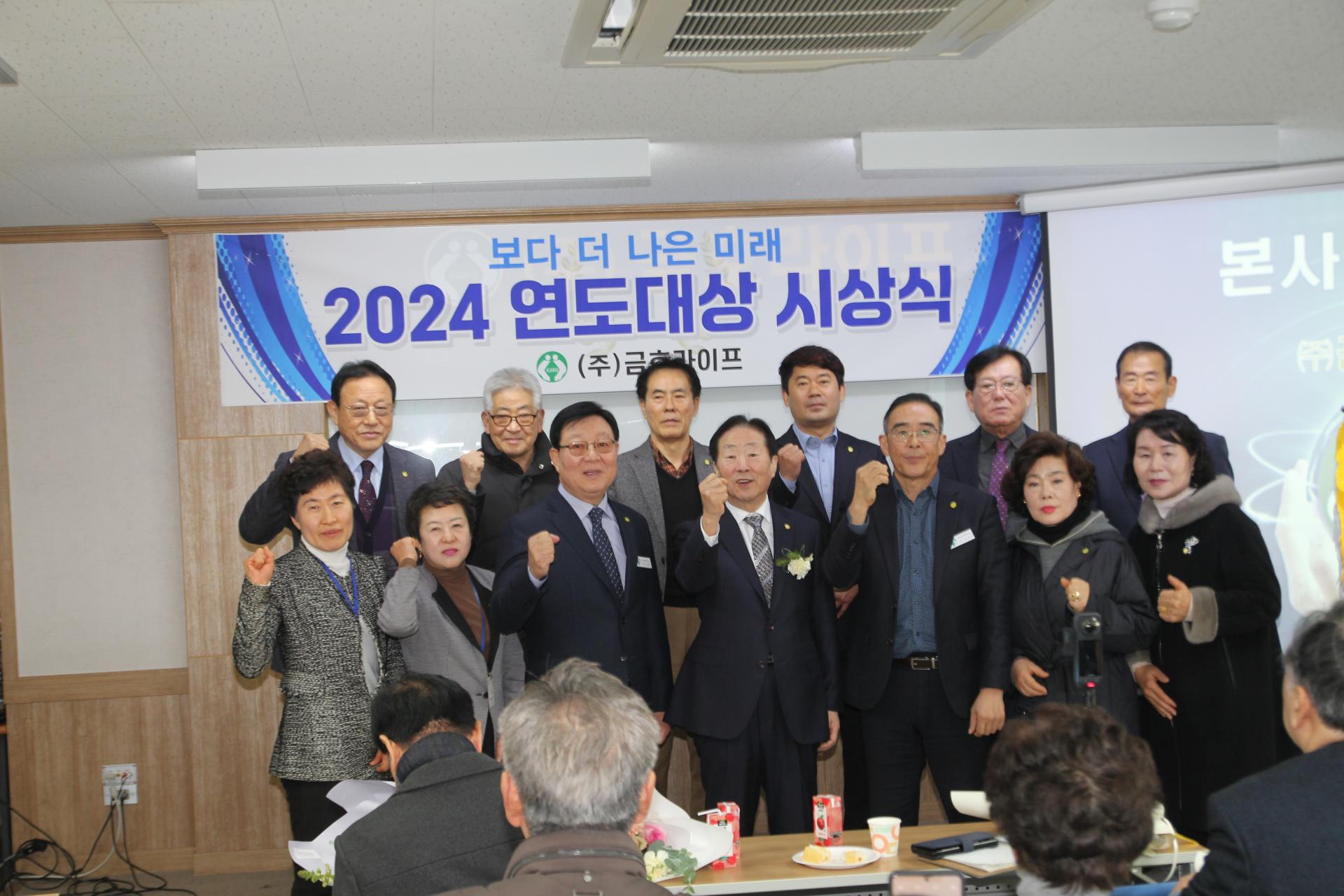 6af012e6809ec.jpg