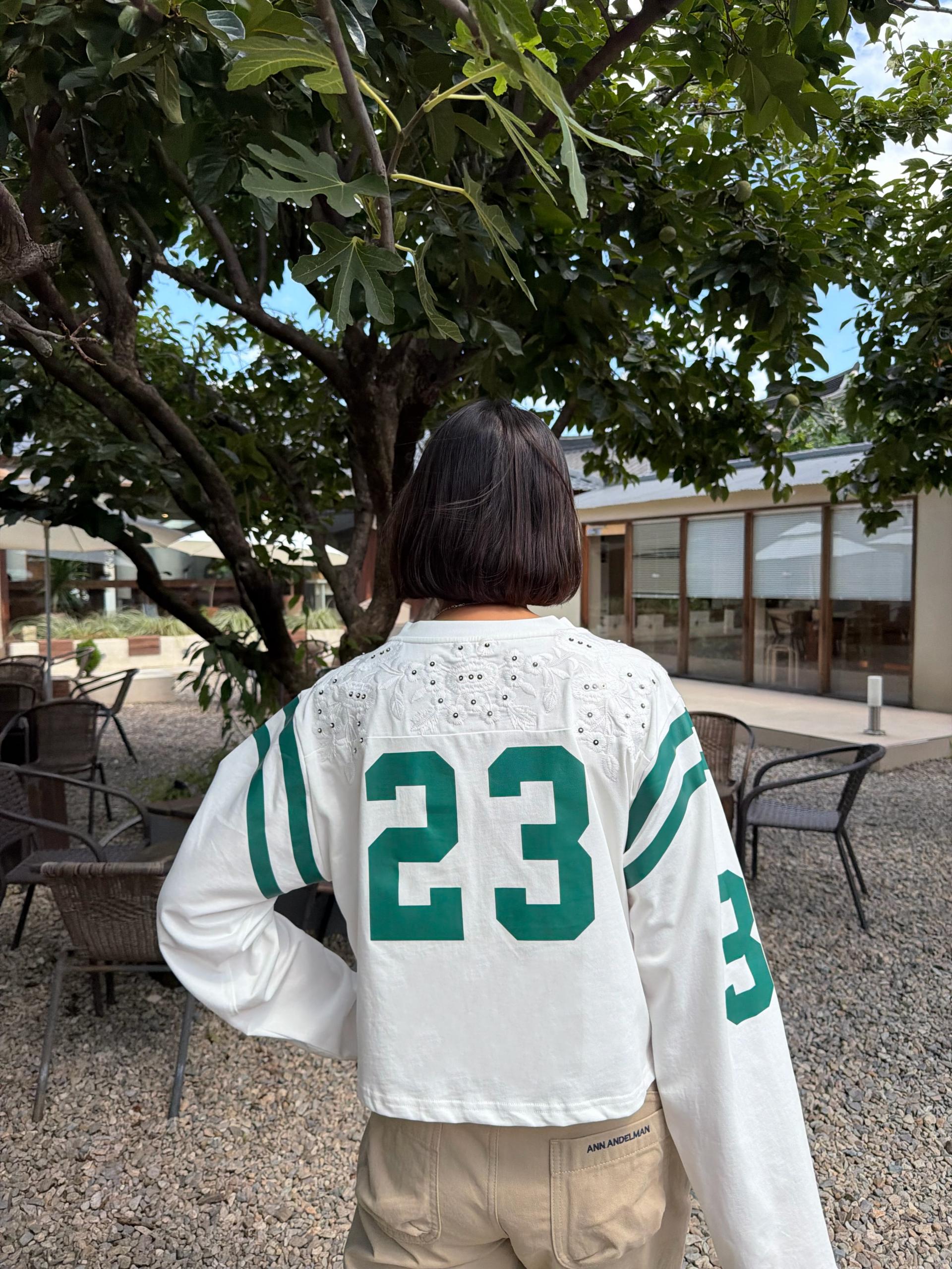 23자수 티셔츠