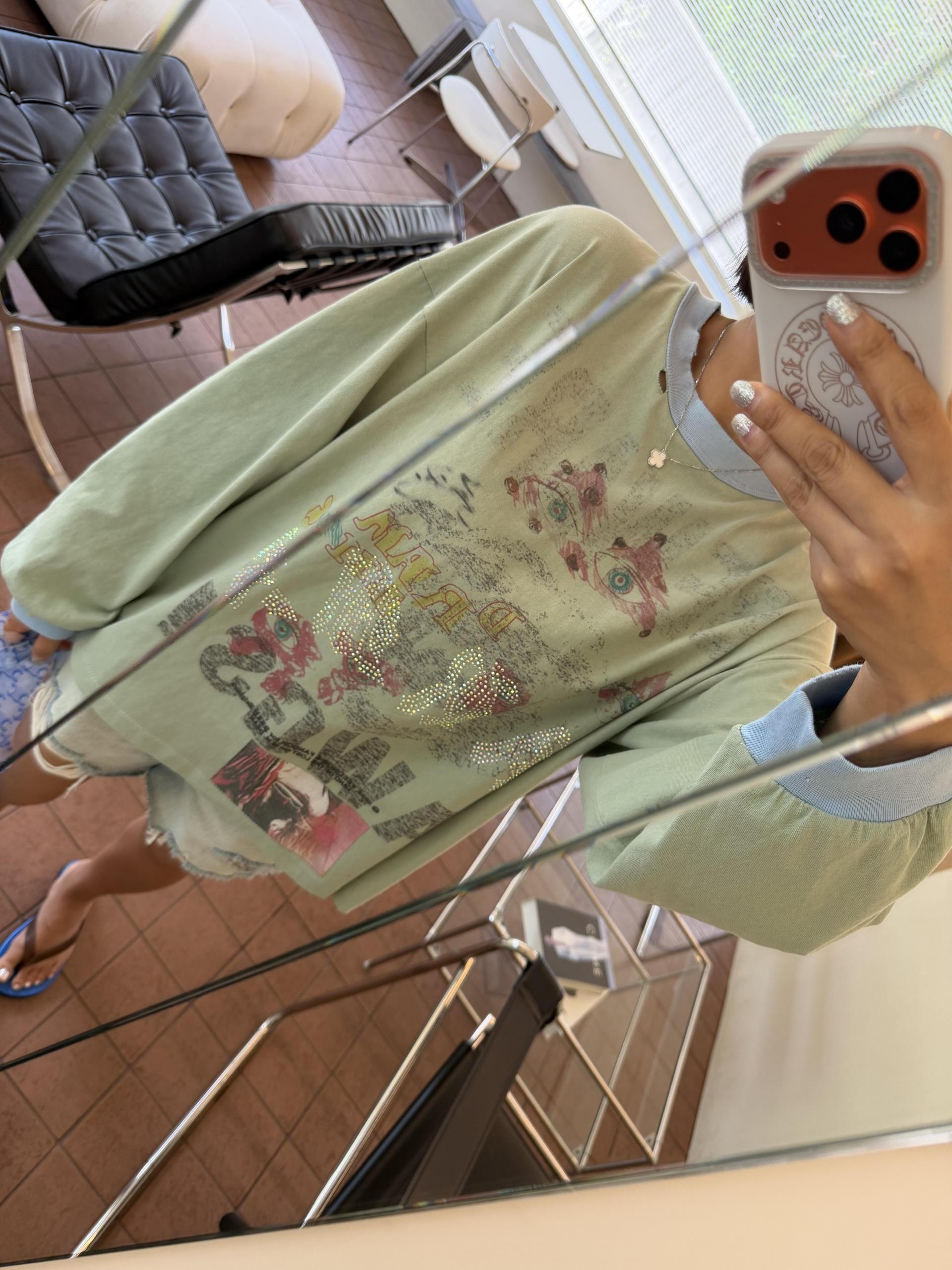 펠리 배색 티셔츠