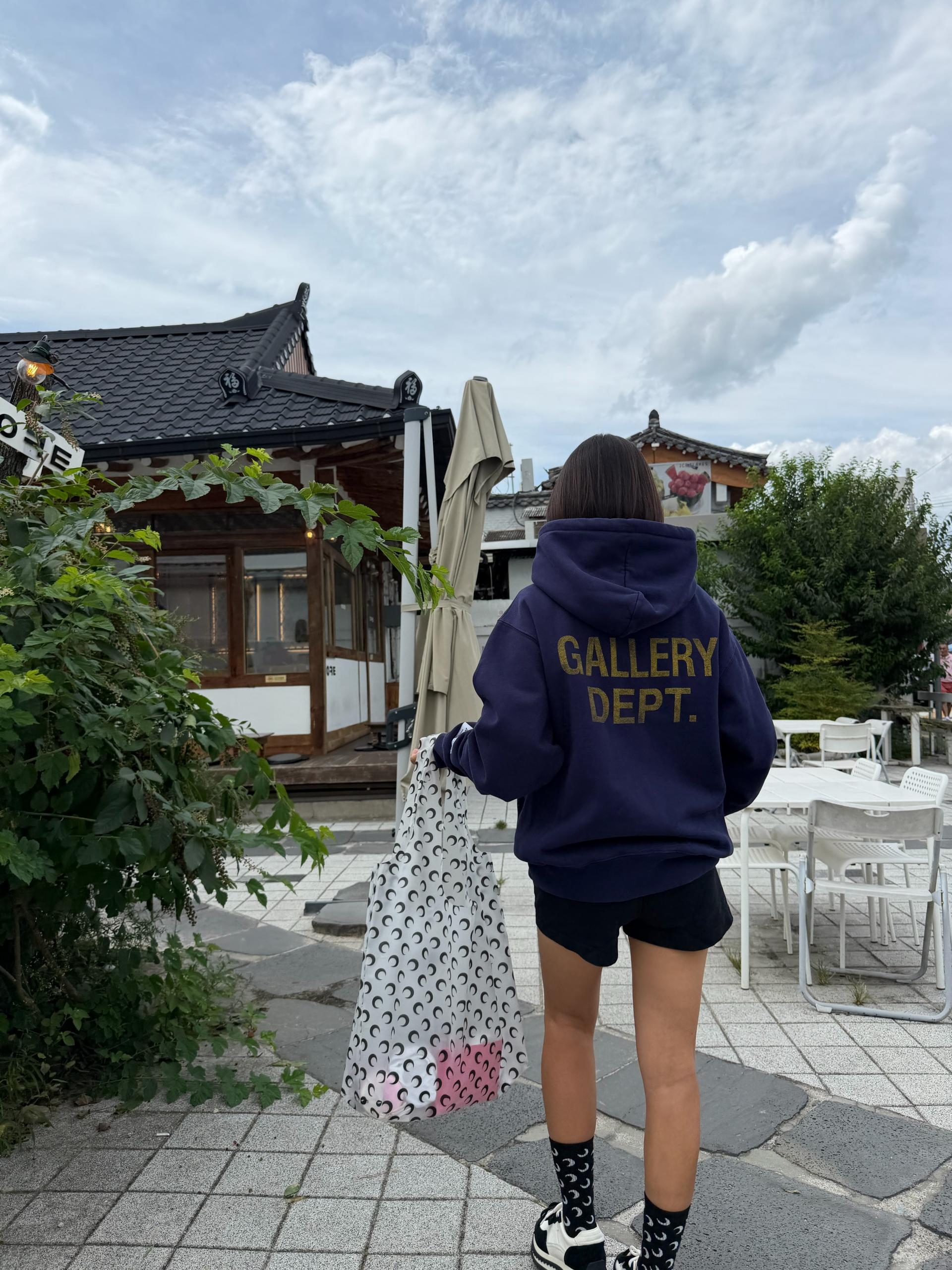 페인팅 기모 후드맨투맨