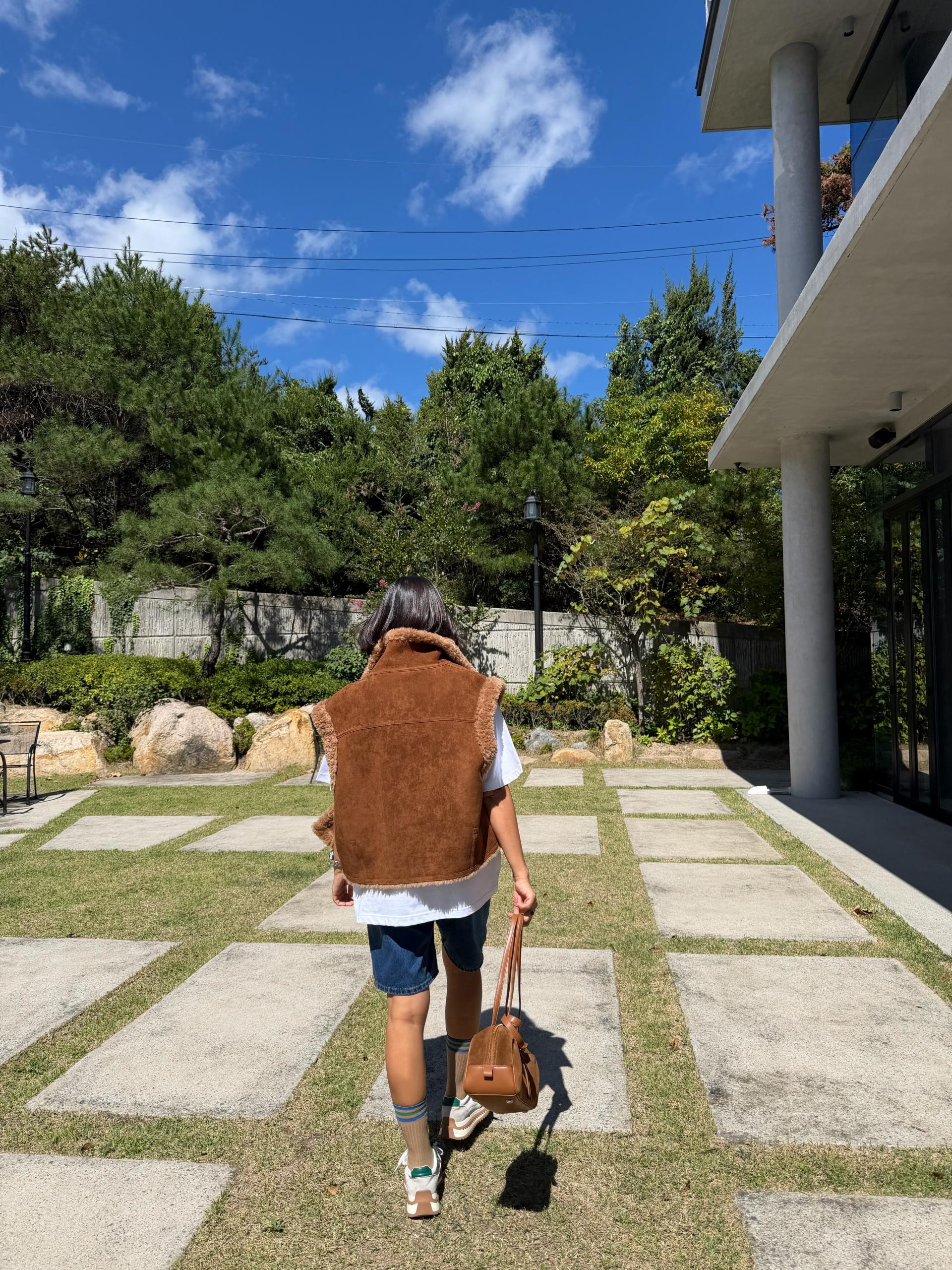 리버서블 베어 스웨이드 베스트