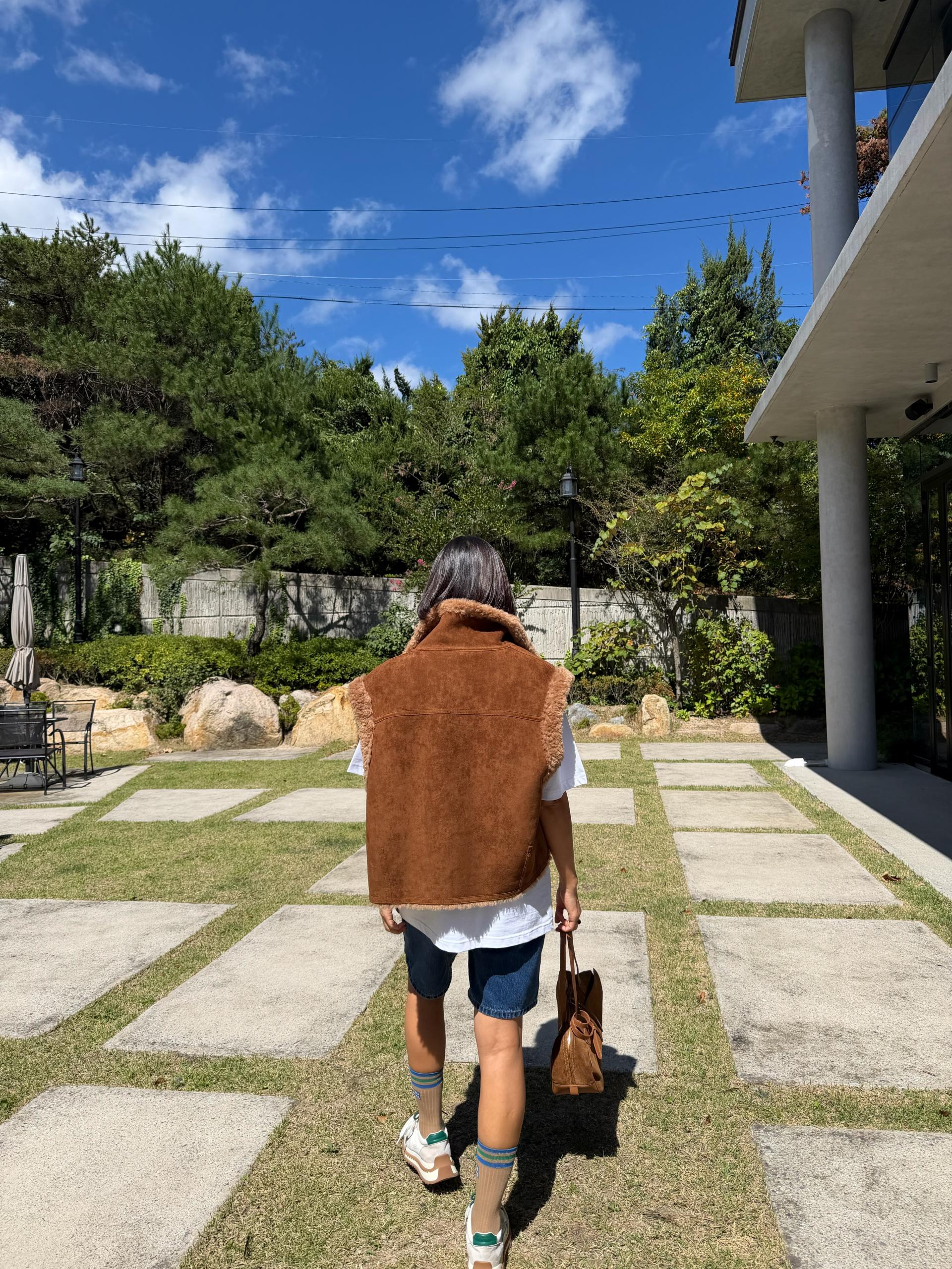 리버서블 베어 스웨이드 베스트