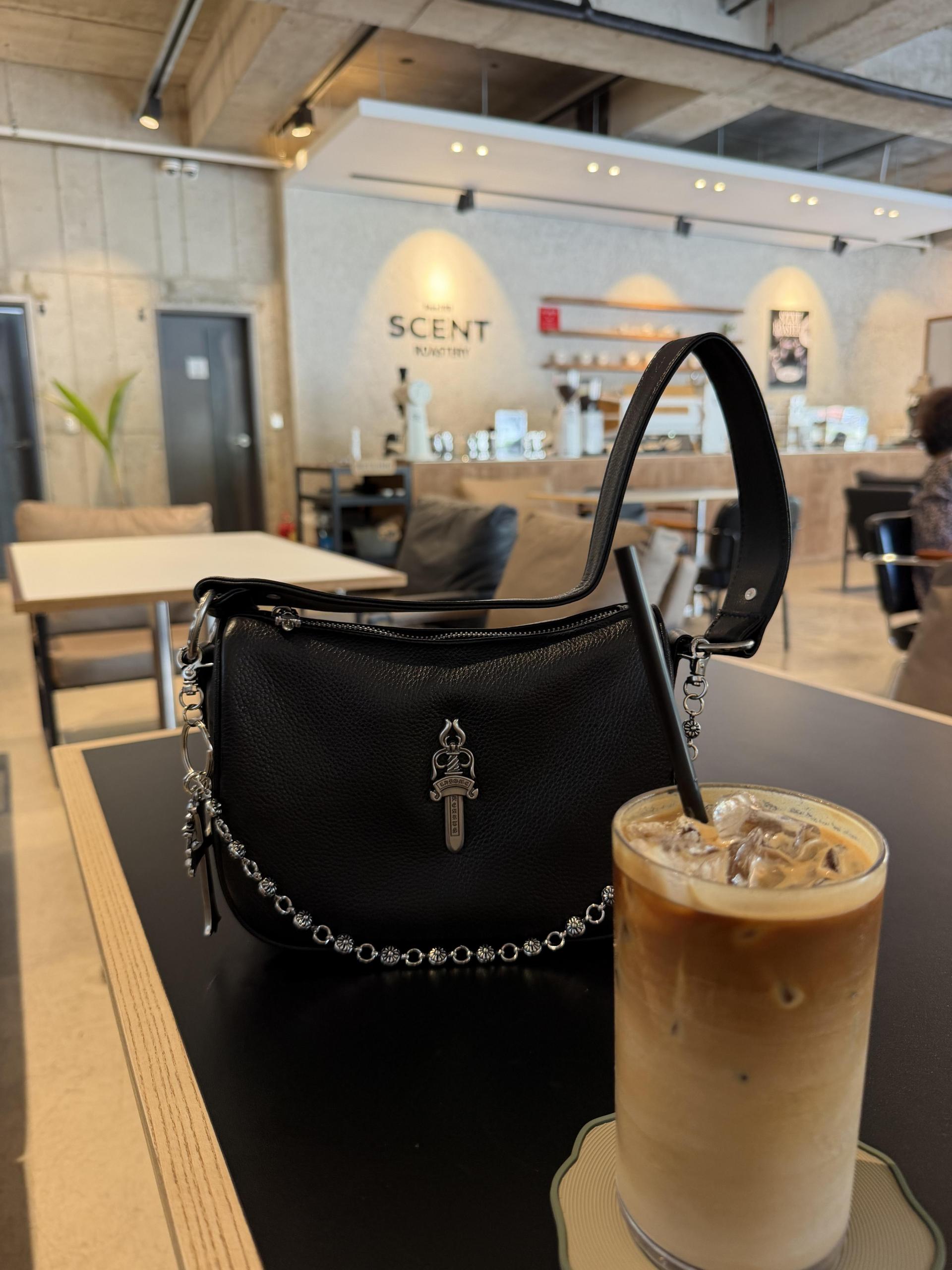 너겟 도트&숄더백