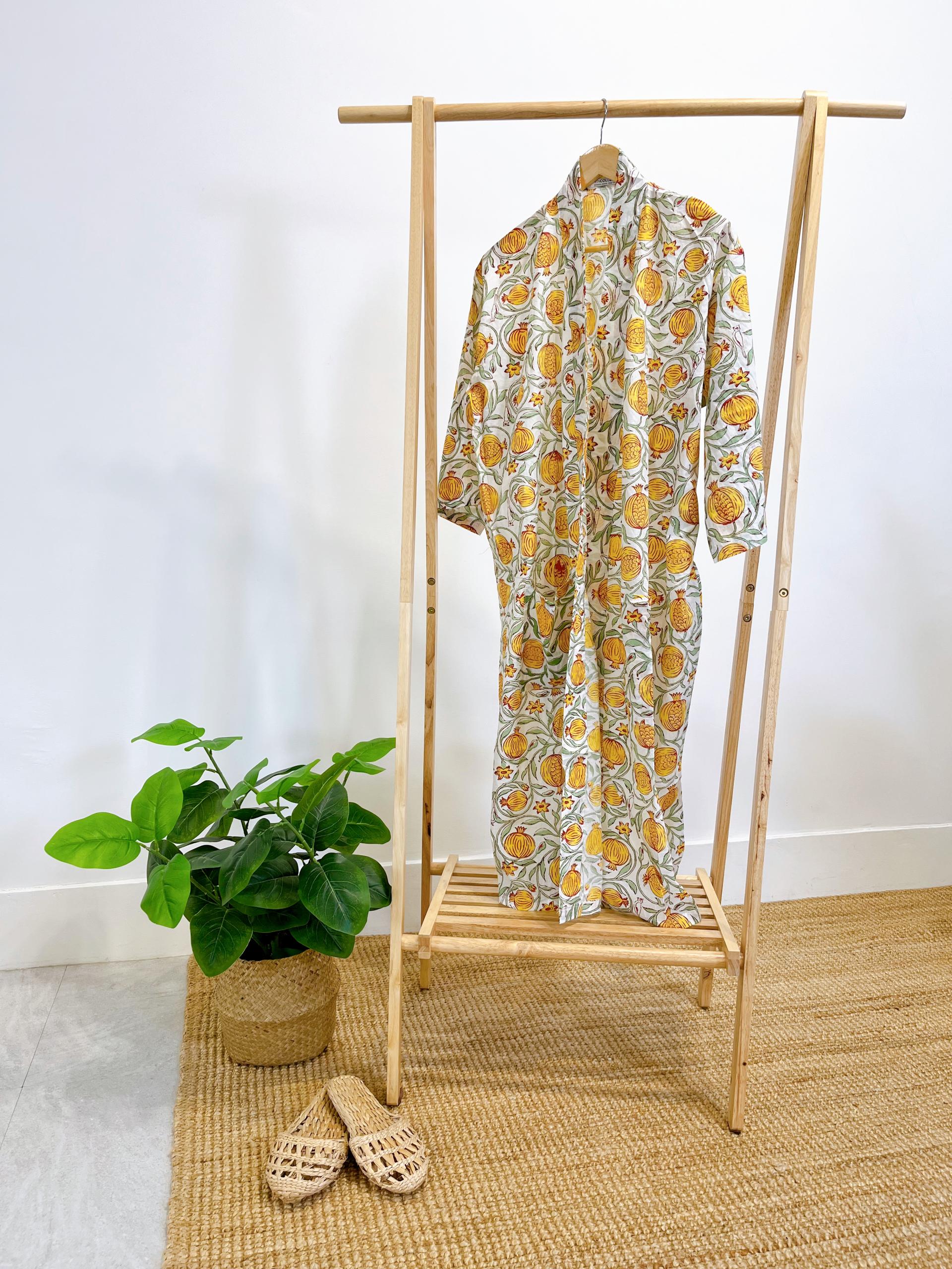Robe Cardigan (VC-115) : Vincollector