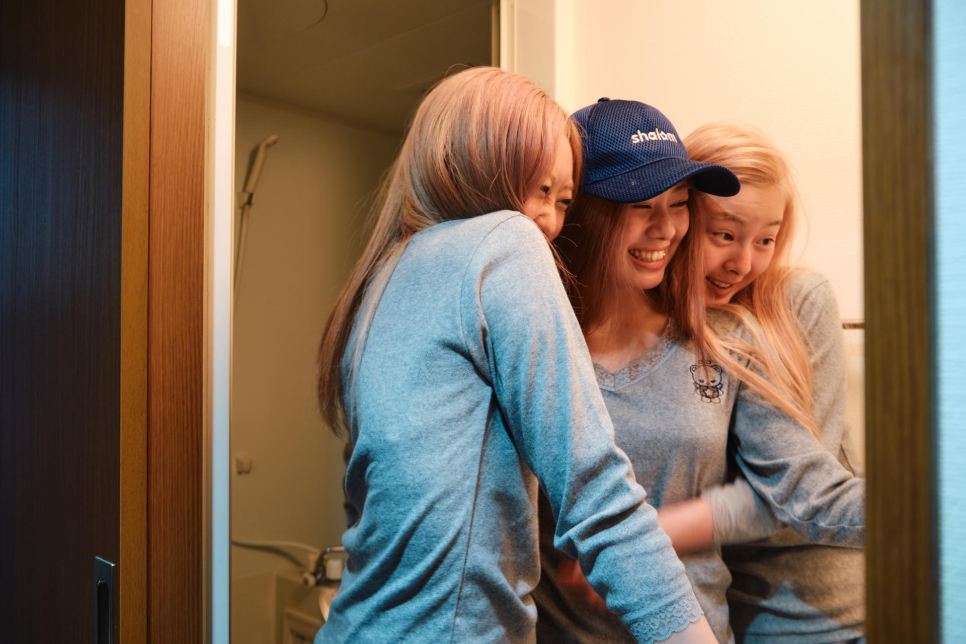 BUDDY LACE TOP GRAY : SHALOM