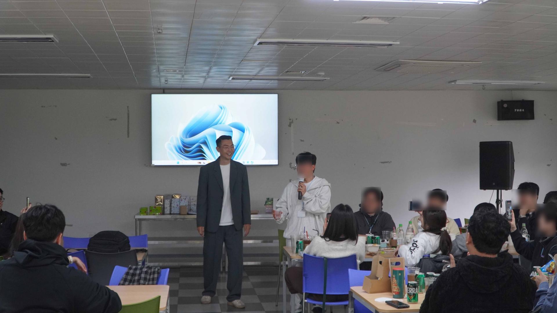 24f53ff648430.jpg
