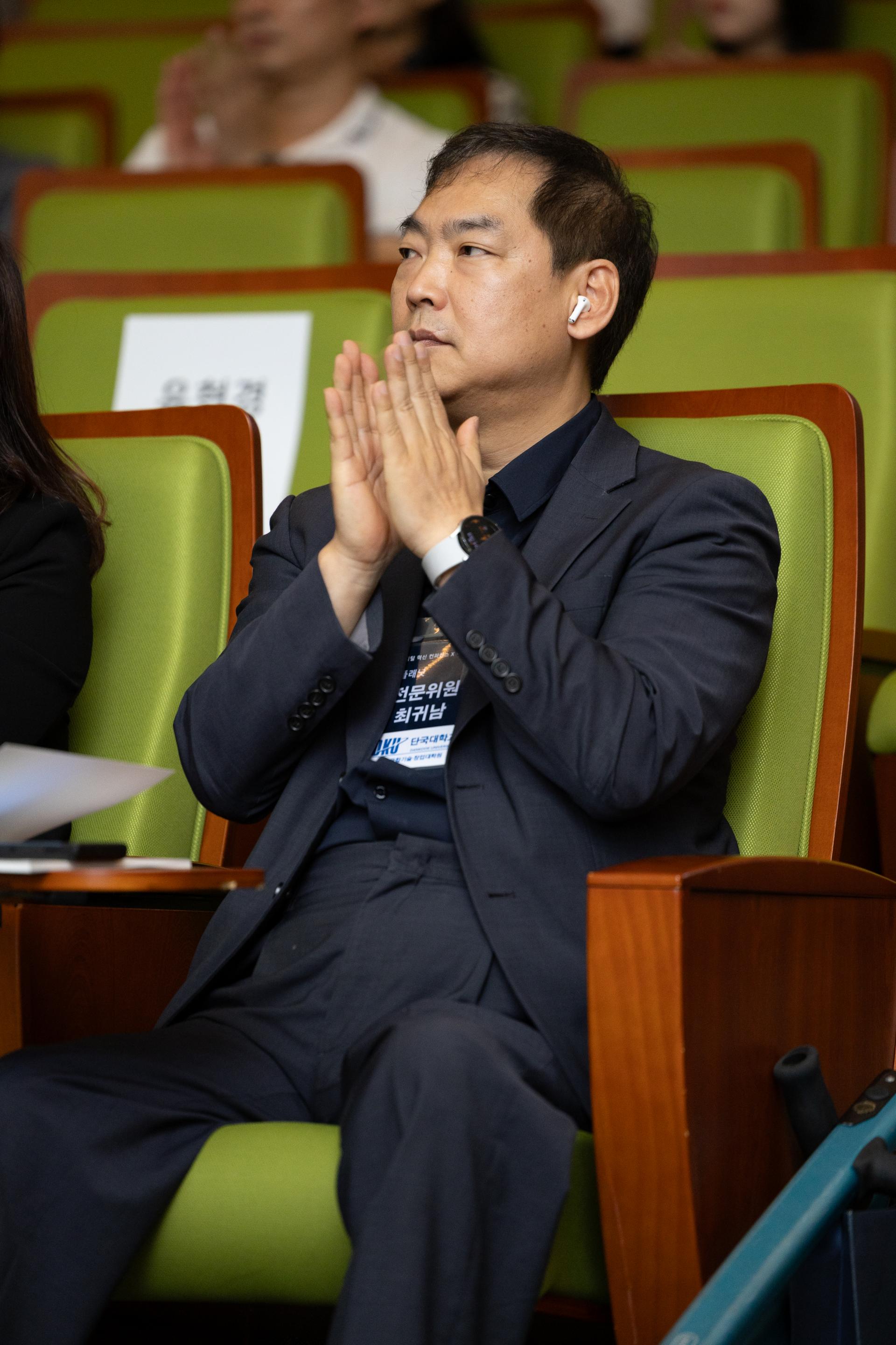 b72bbb76ef6cd.jpg