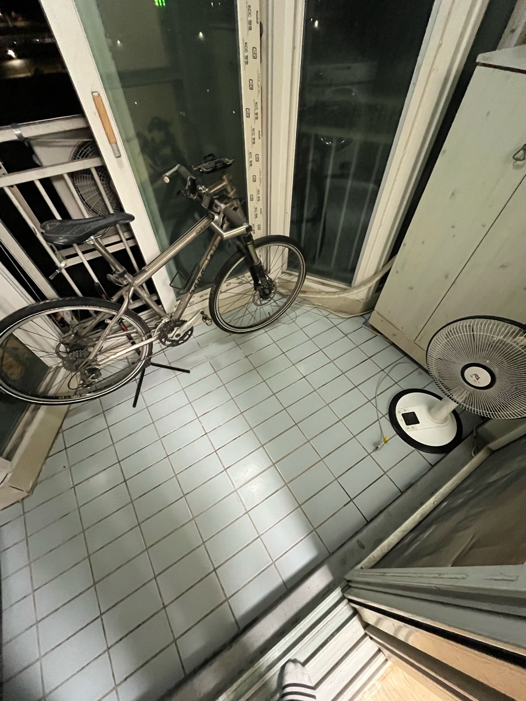 서울 강남구 삼성동 청소 후 베란다 사진 [우아한정리 제공]