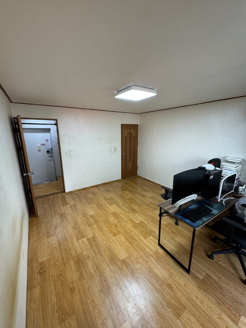 쓰레기집 마루 청소