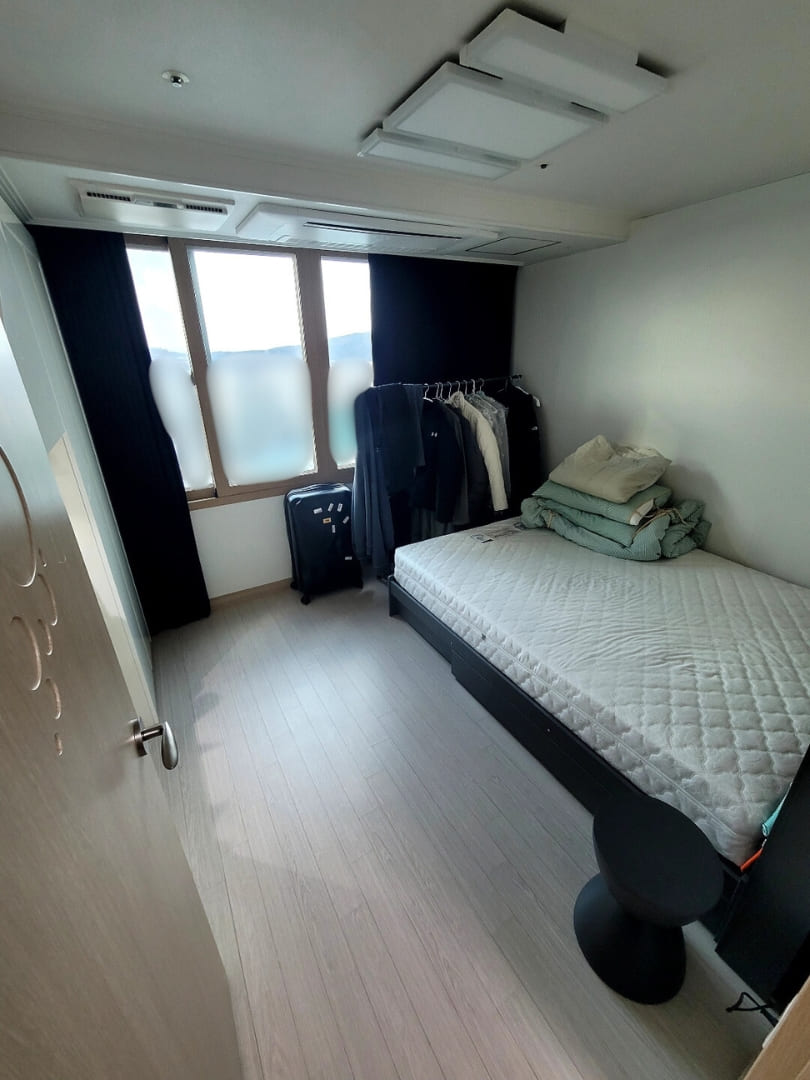 침실 쓰레기집 청소