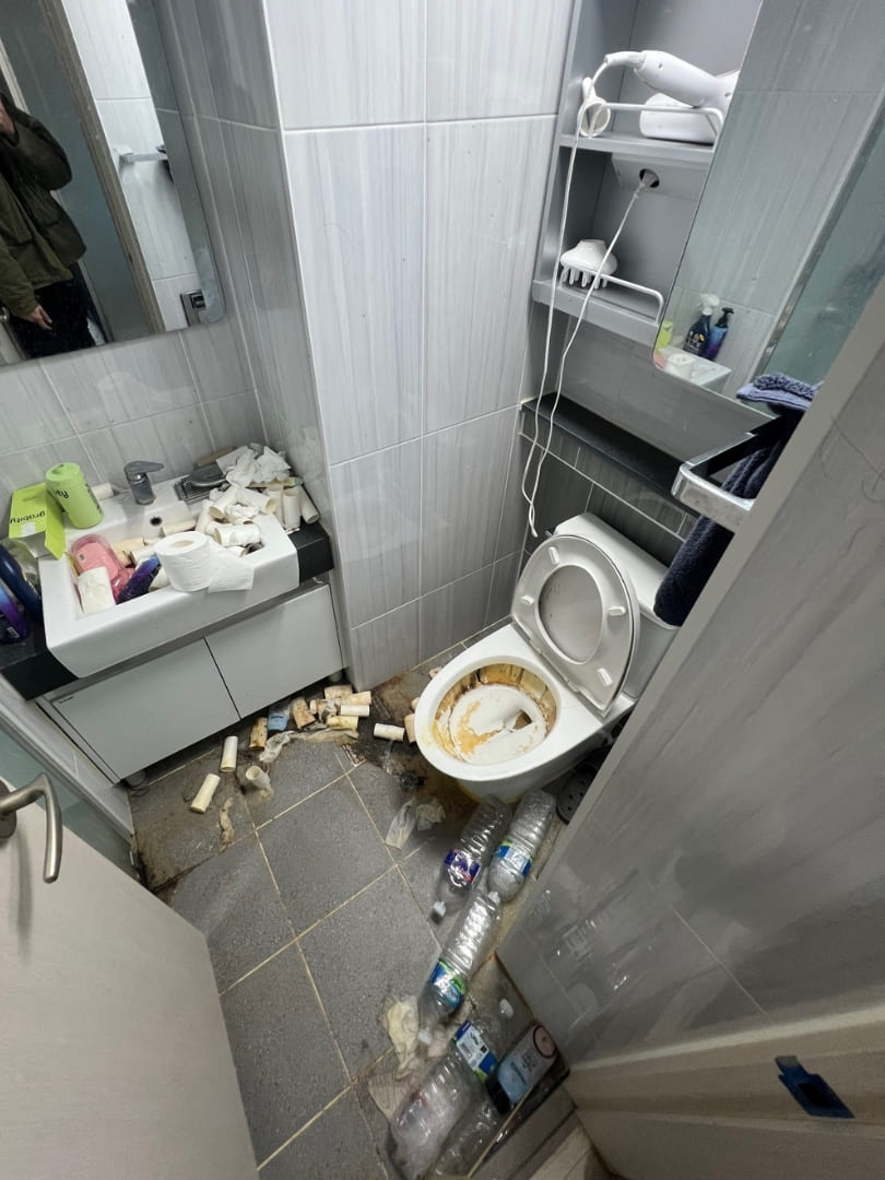 쓰레기집특수청소 화장실