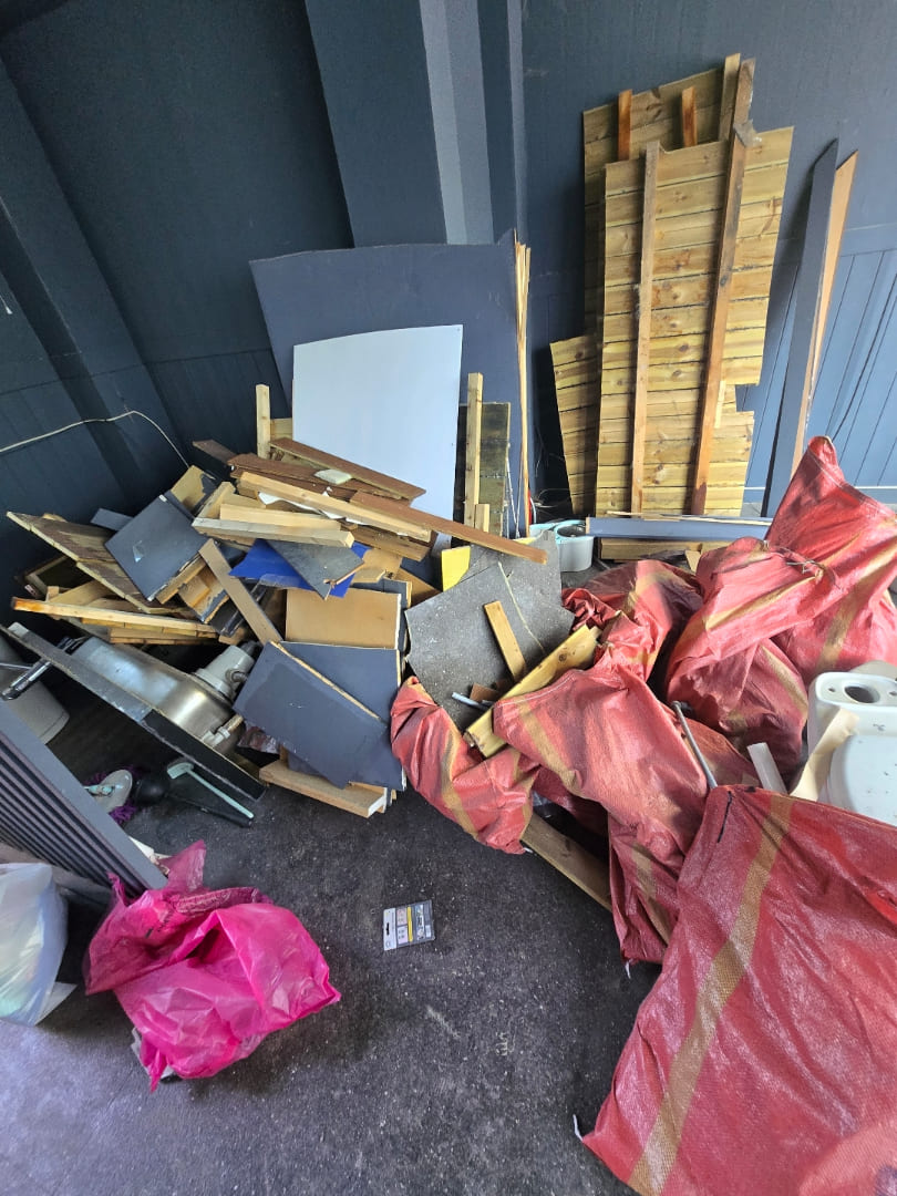 건설폐기물 자재