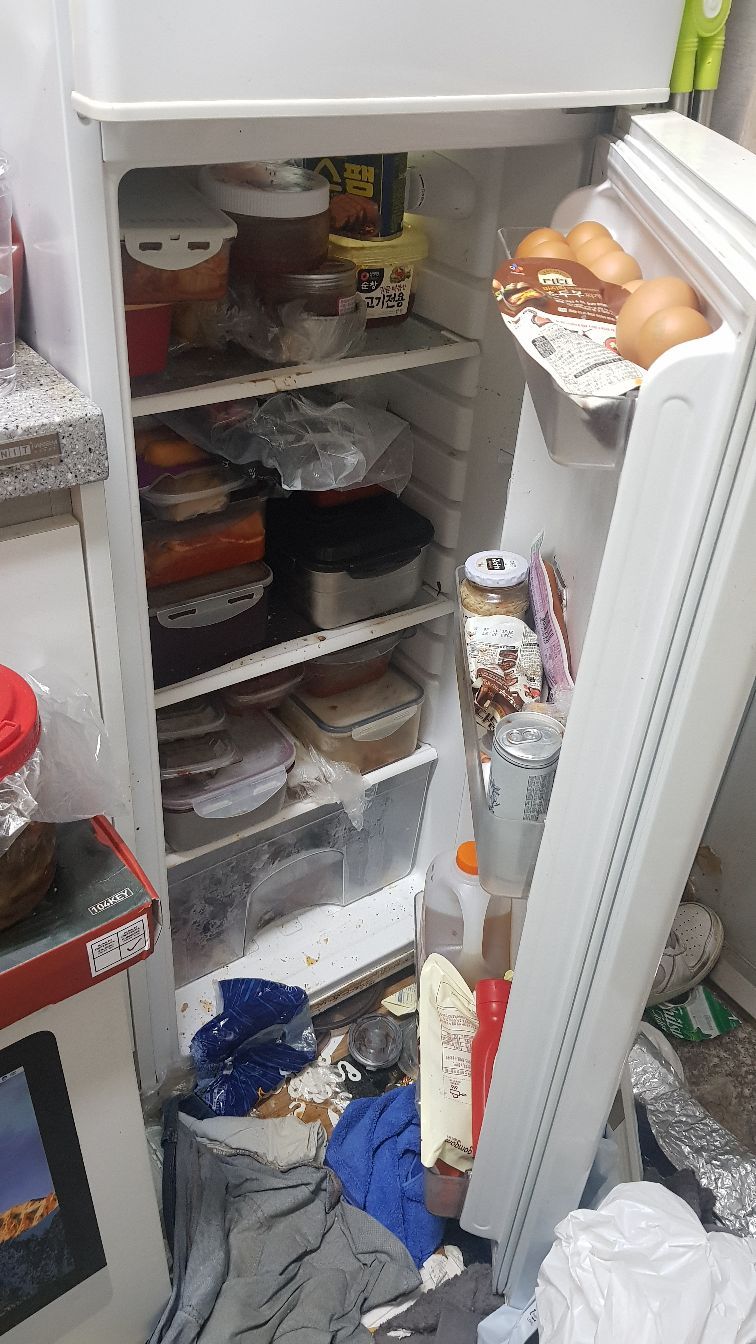 더러운 냉장고