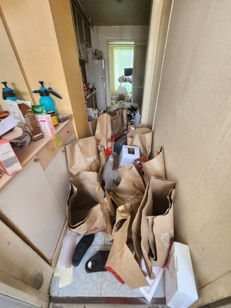 현관 천안쓰레기집청소