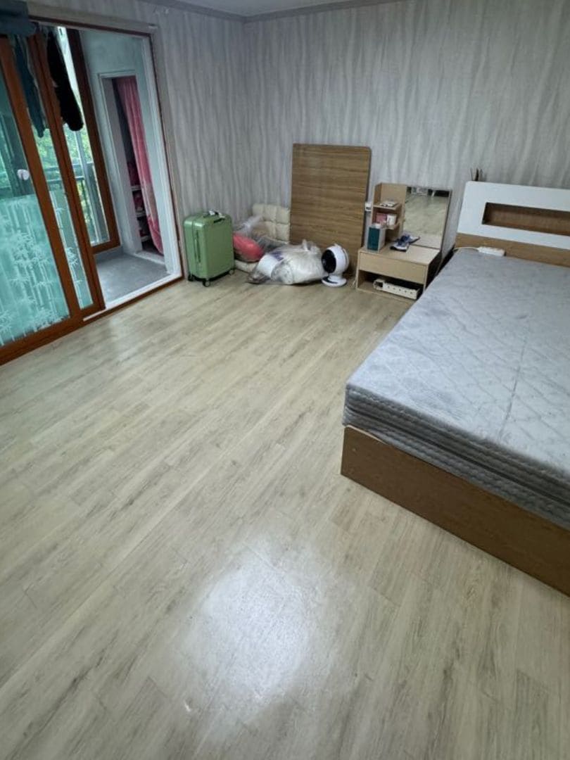 쓰레기집 심리 원인 저장강박증 거실 청소