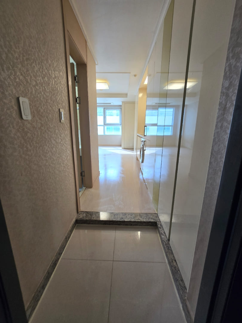 부산 쓰레기집 현관 청소