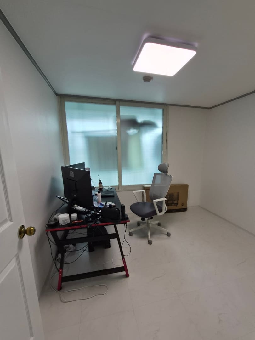 책상 쓰레기집청소명장 완료