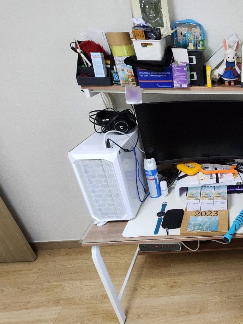 수원 쓰레기집 책상 청소