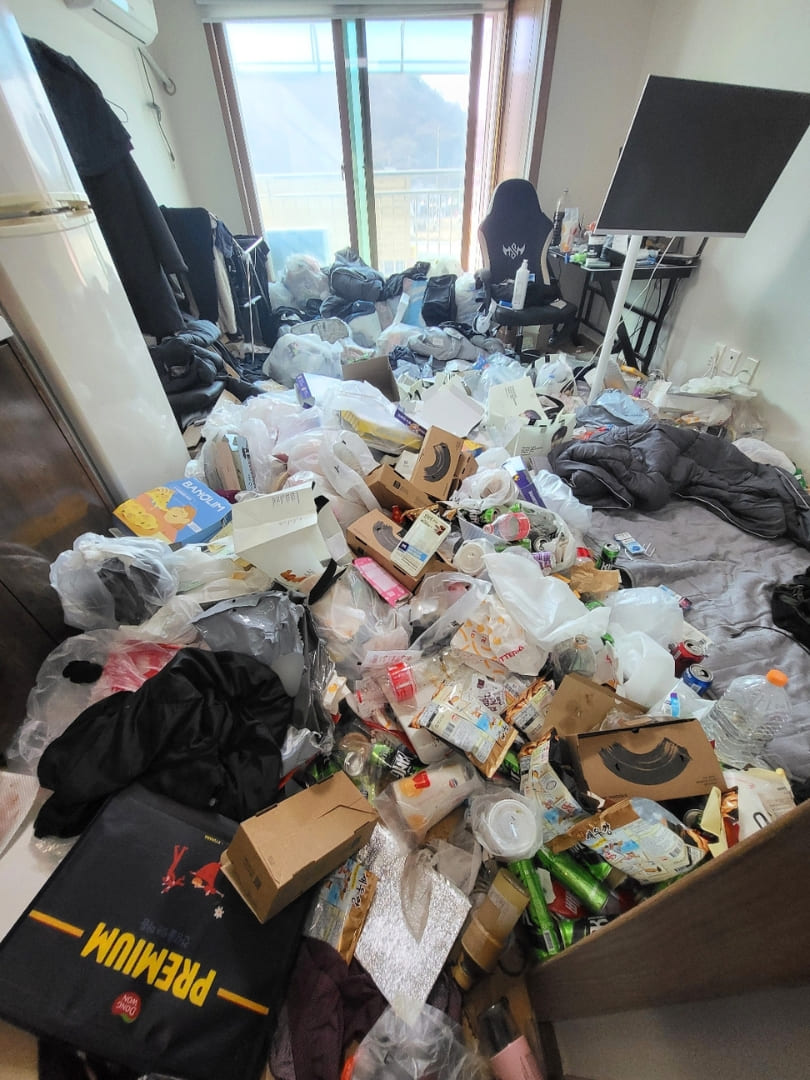 고양 원룸 쓰레기집 거실