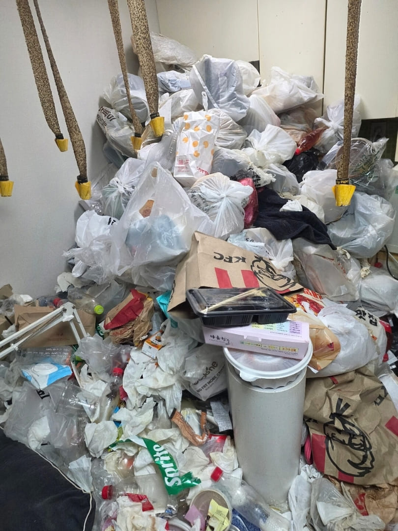 부산 쓰레기집 주방 싱크대