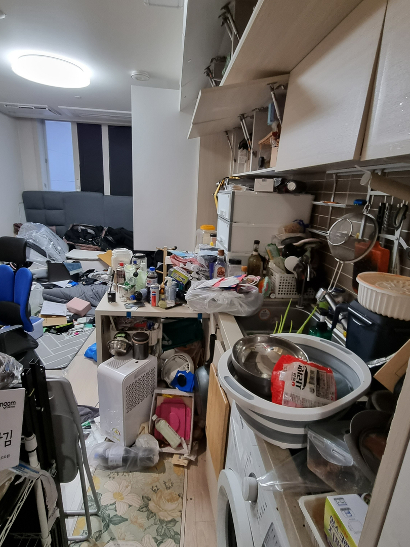 창원 쓰레기집 주방