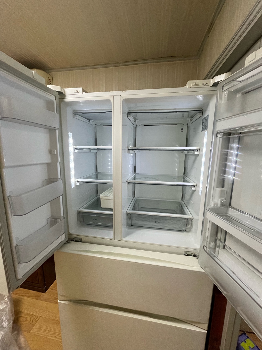 서울 강남구 삼성 냉장고 음식 처리 후 청소 된 냉장고 사진 [우아한정리 제공]