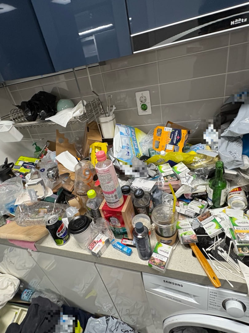 전북 익산시 은기동의 쓰레기집, 단계별 청소 팁과 전문가 도움받기! 작업전 이미지