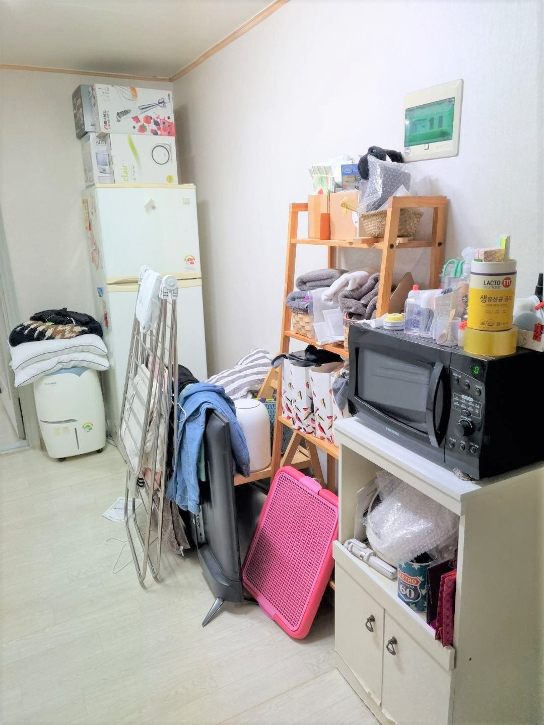 우아한정리 거실 폐가구수거 전 사진