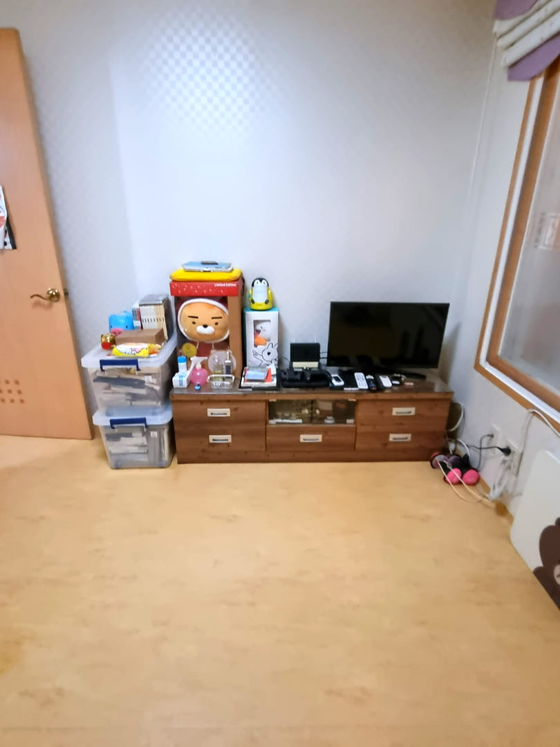 아파트 방 거주 청소