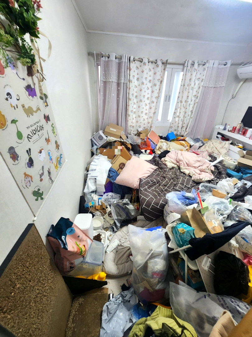 인천 쓰레기집 침대