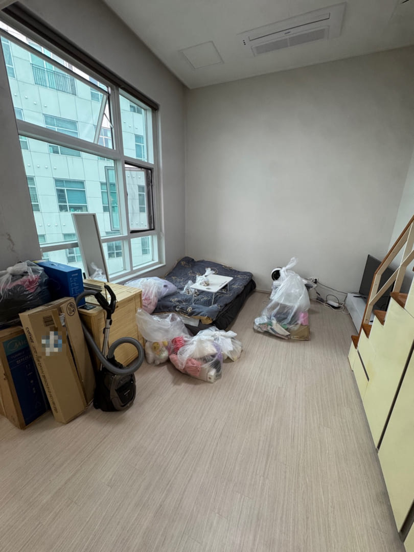 쓰레기집 안방 청소