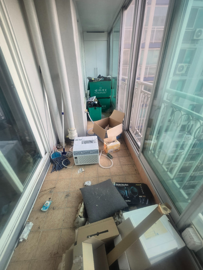 금촌동 쓰레기집, 청소의 혁신적인 해결책은? 작업전 이미지