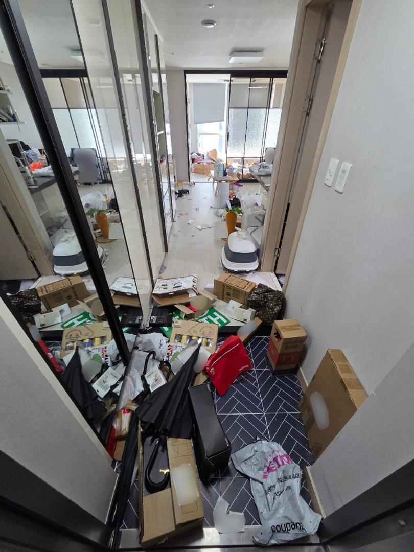 현관 쓰레기집특수청소