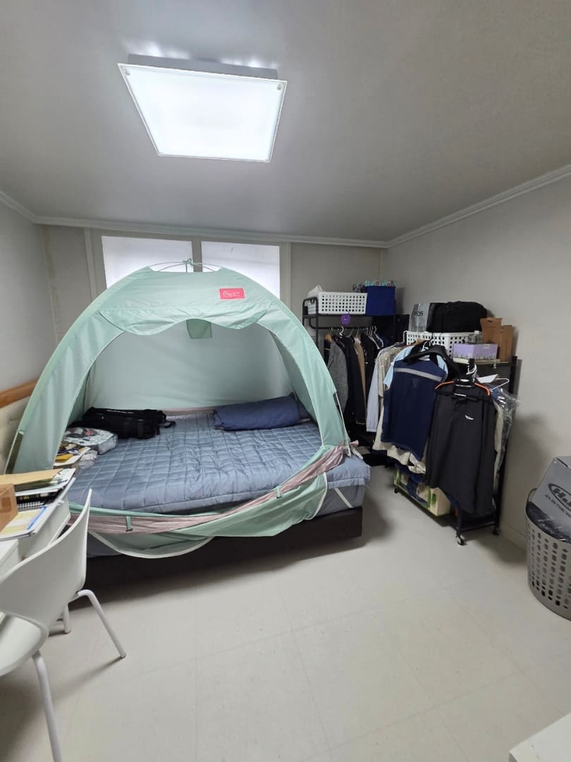 울산 쓰레기집 안방 내부 특수 청소