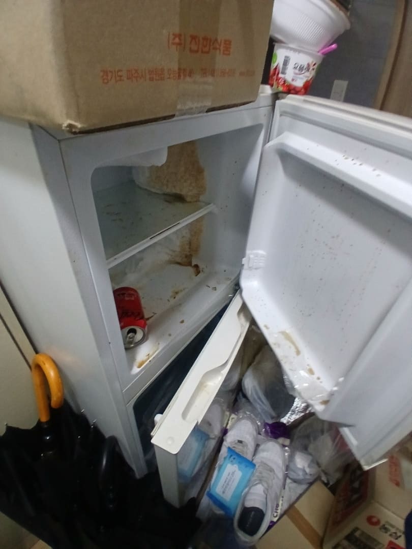 경기 평택 쓰레기집 냉장고