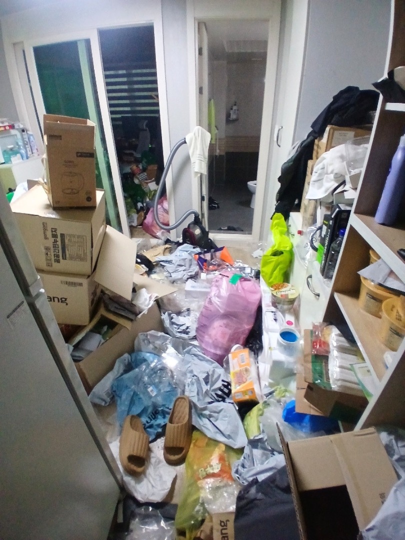 충북-원룸-쓰레기집