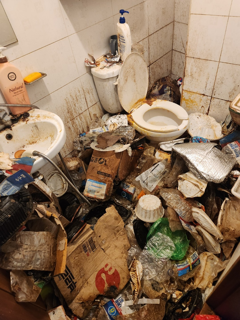 후암동 쓰레기집 고민, 청소 전문가가 해결! 작업전 이미지