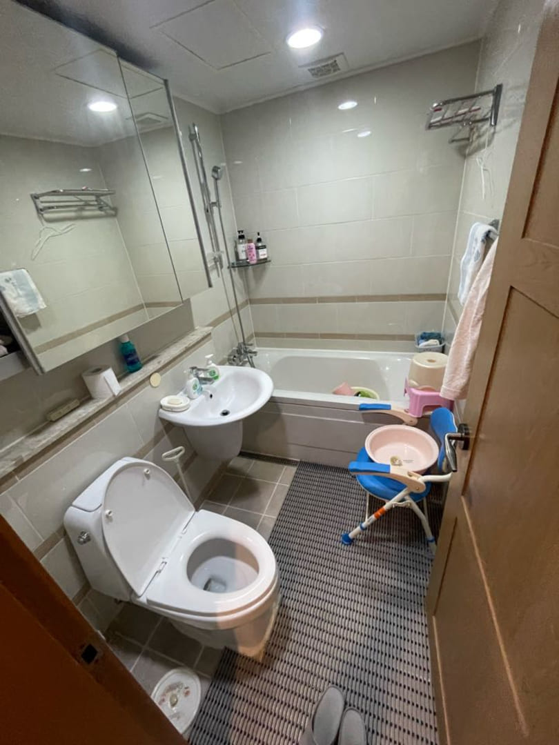 화장실 고인 유품