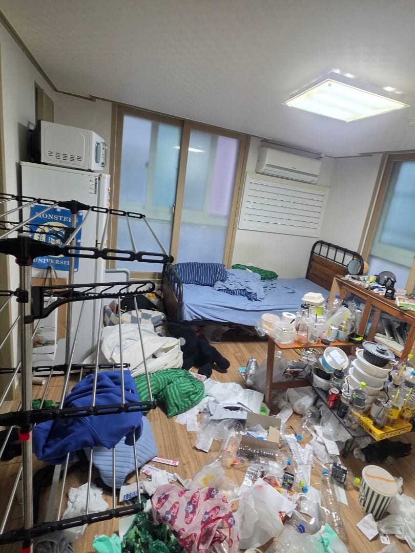 경기-용인-거실-원룸-쓰레기집