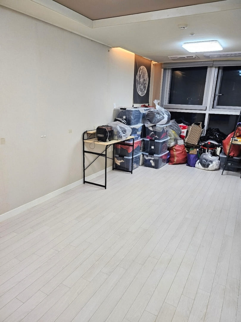 부산 쓰레기집 거실 벽 특수청소