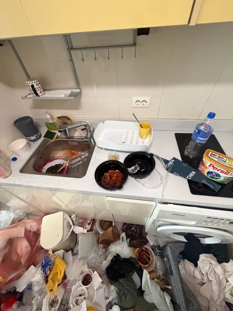 쓰레기집 부엌